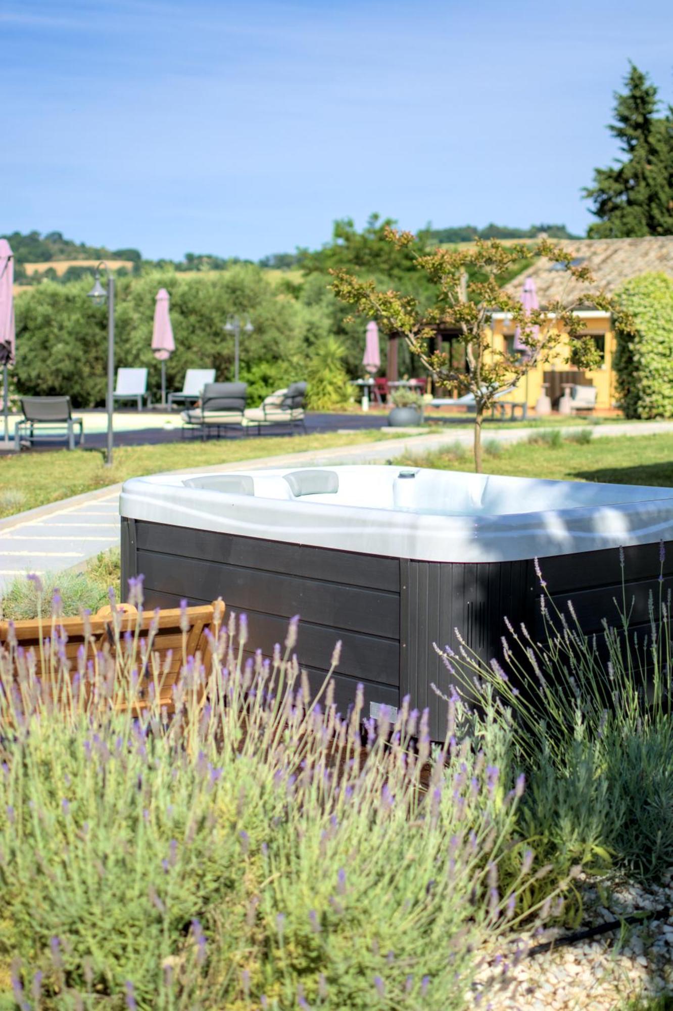 Villa Morro Suites Morrovalle Bagian luar foto